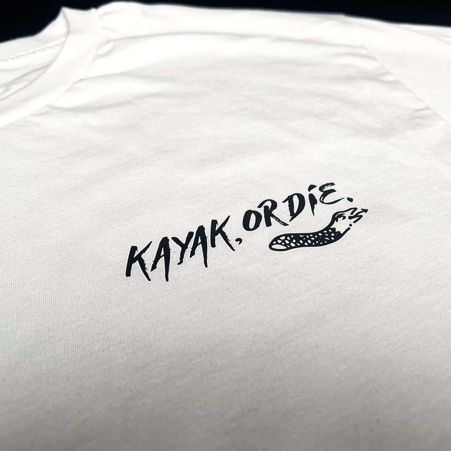 K,orD. CHEST LOGO TEE