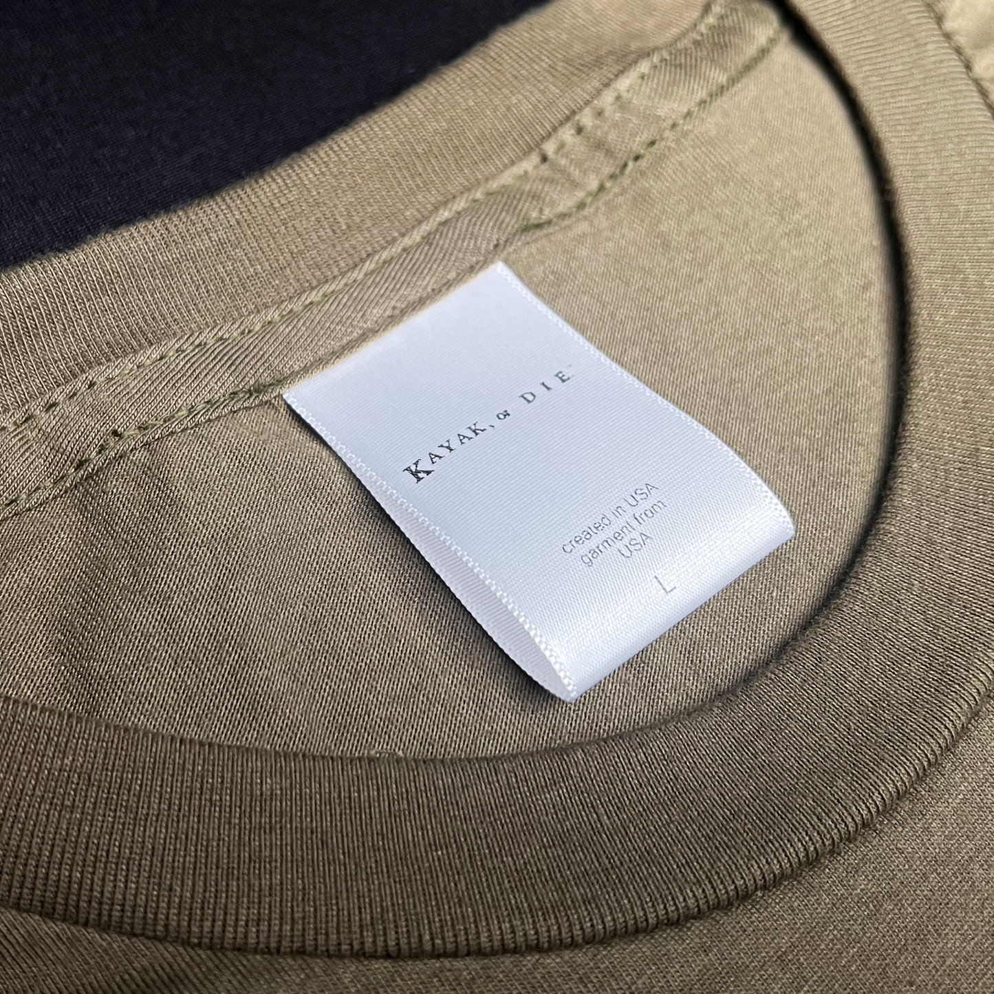 K,orD. CHEST LOGO TEE